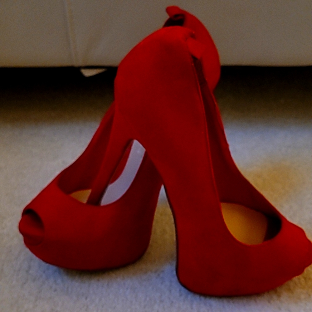 Shoe